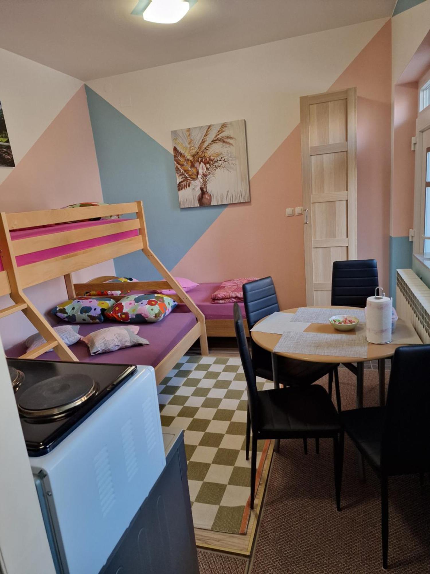 Studio Apartman Lorena Apartment Zagreb Ngoại thất bức ảnh